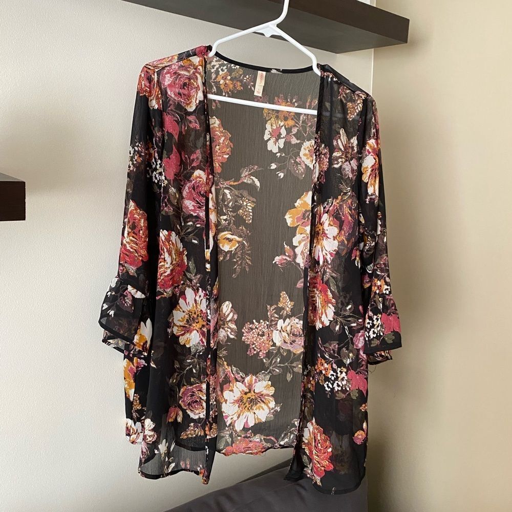 Xhilaration Floral Kimono Top - Black and Pink